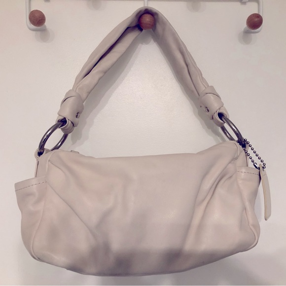 Coach leather handbag - like new - Picture 1 of 4